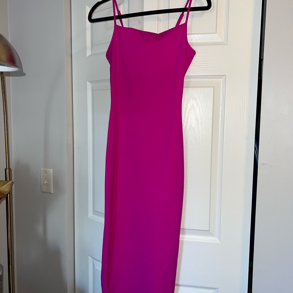 Good American Vibrant Pink Midi Dress